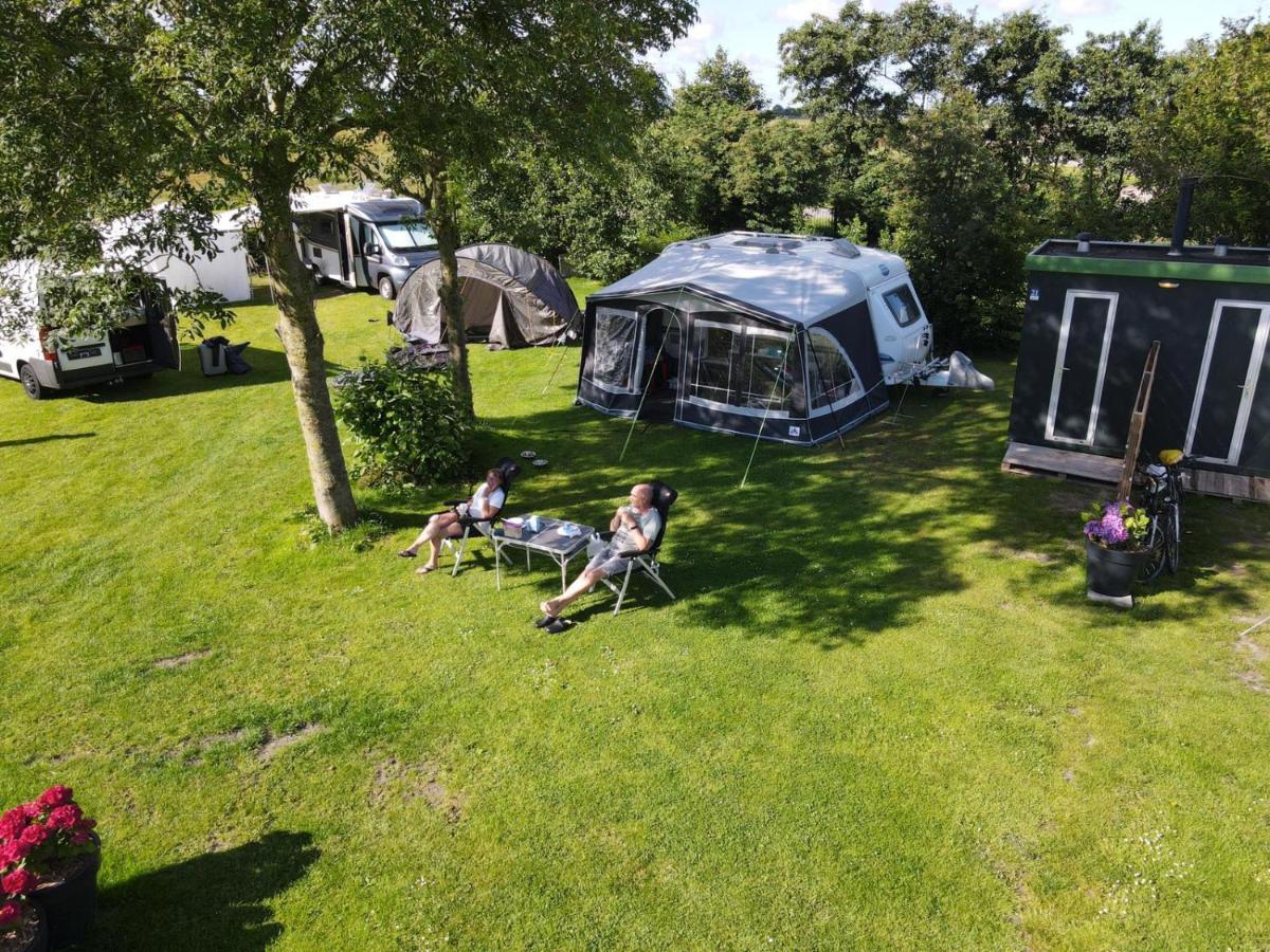 Отель Camping De Tulpenweide Lege Kampeerplaats, Lege Plaats Op Het Gras Zonder Bed Breezand Экстерьер фото